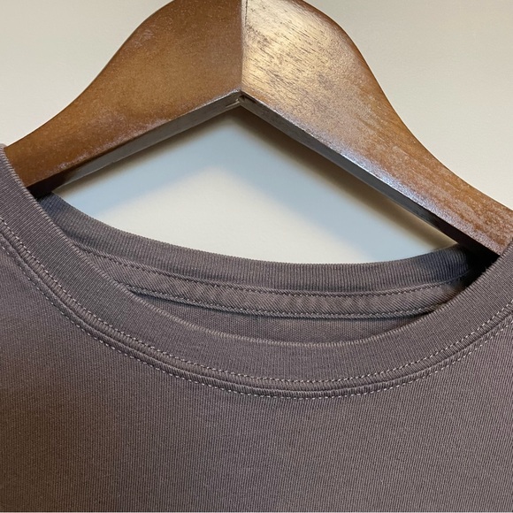 Banana Republic Men's Chocolate Brown Short Sleeve Tee Size Large - Picture 2 of 10